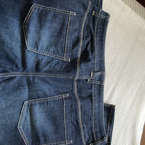 Like New Chico’s PLATINUM Blue Jeans Petite Size 2 - Picture 8 of 15